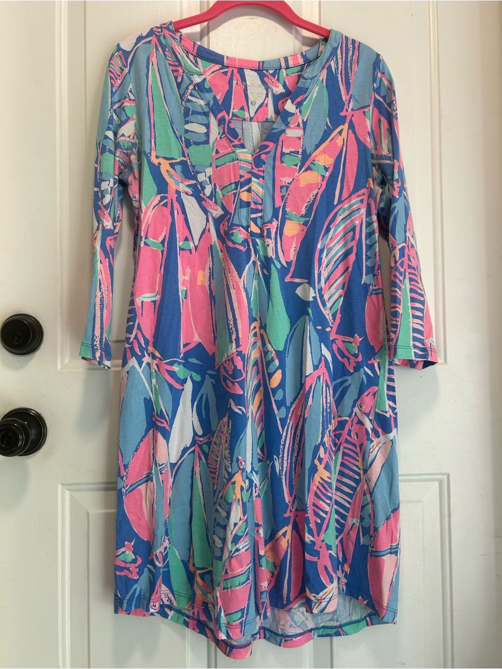 Lily Pulitzer dress Vibrant Blue & Pink Printed V-Neck Women’s Dress